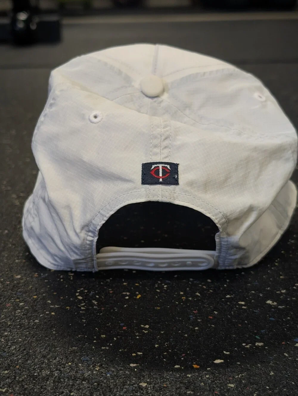 Men's Minnesota Twins '47 White Suburbia Captain Snapback Hat